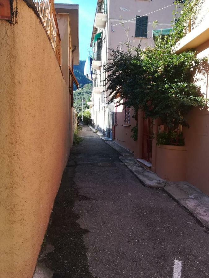 la muraria Monterosso al Mare Bagian luar foto